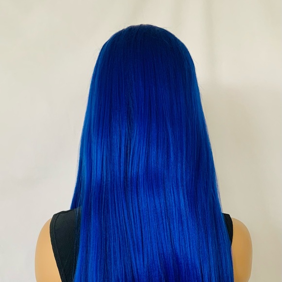 Gorgeous 28” Royal Blue 13x2.5 Versatile Lace Front Premium Fiber Wig - Picture 12 of 13